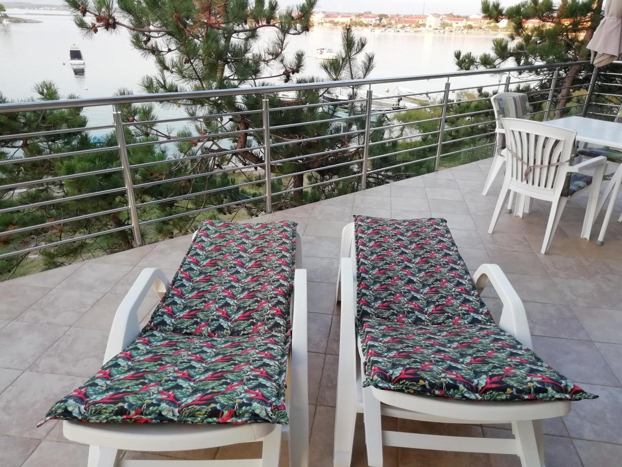 Apartments Valentina-B Нін Екстер'єр фото