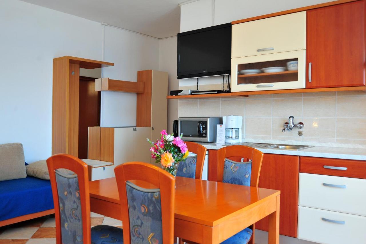 Apartments Valentina-B Нін Екстер'єр фото