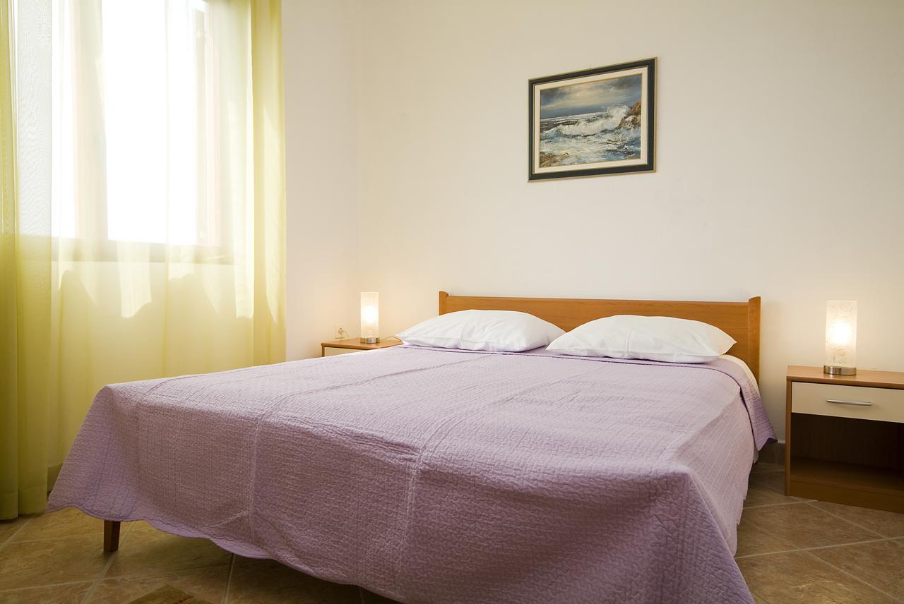 Apartments Valentina-B Нін Екстер'єр фото